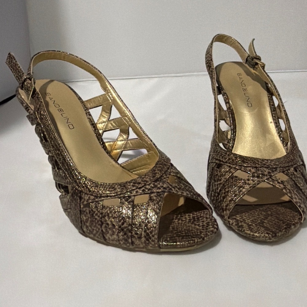 Bandolino Emi Bronze Metallic Snakeskin Caged Slingback Heels Womens 7M Sandals